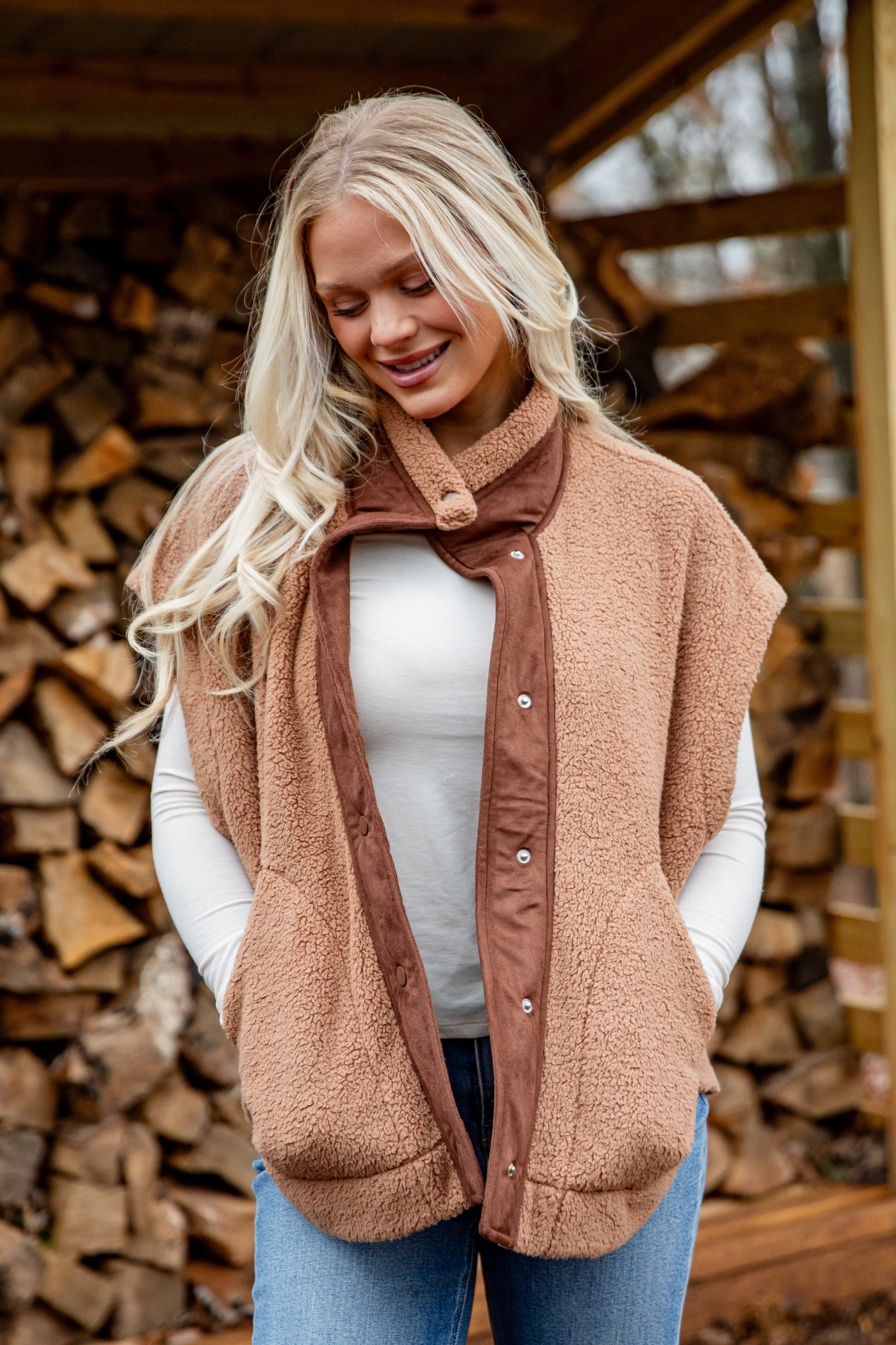 shopdressup_taupe_sherpa_vest-6.jpg
